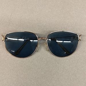 - 🌟Gold Sunglasses